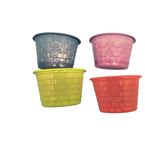 Light Plastic Baskets Easter Candy Cups Lot 4 - Picture 1 of 7